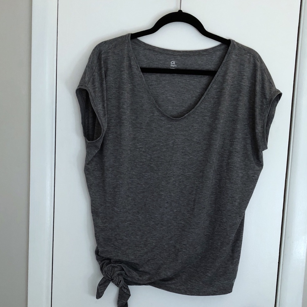 Woman’s Gap Workout Top